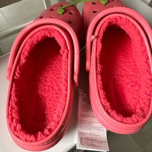 NWT pink crocs
